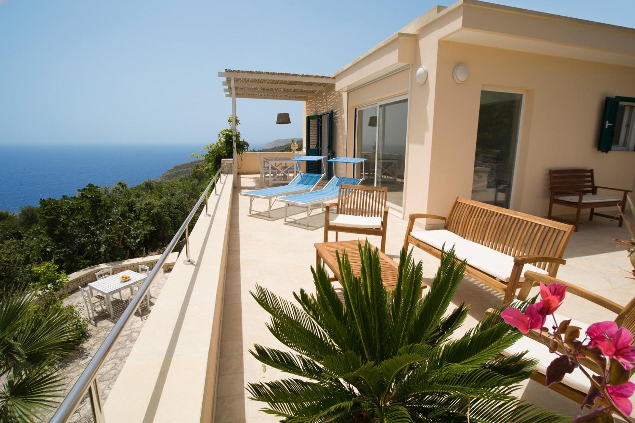 Villa Le Terrazze plus Pool view 3