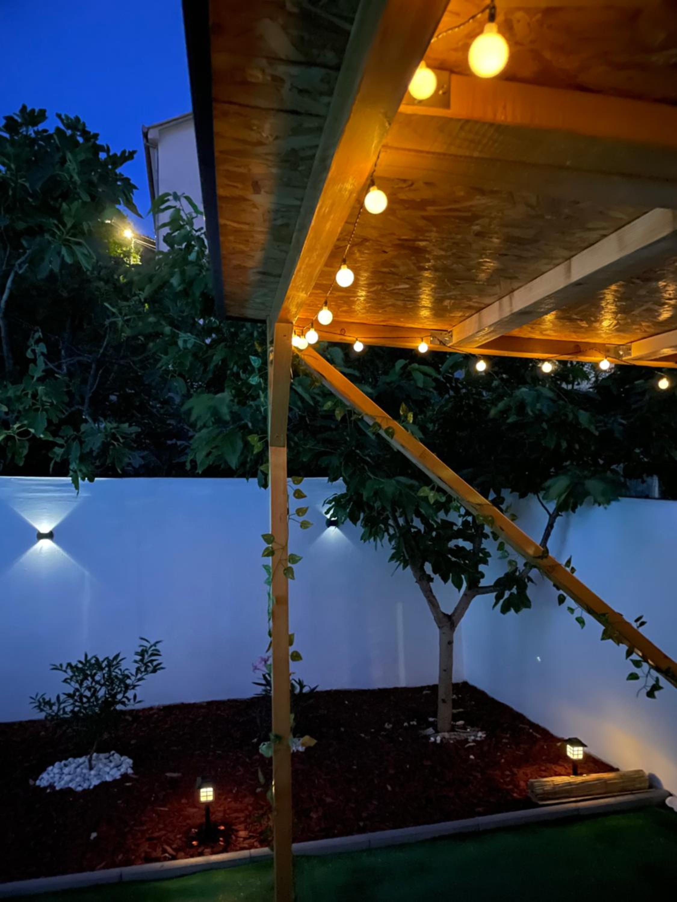 Hills Holiday House
