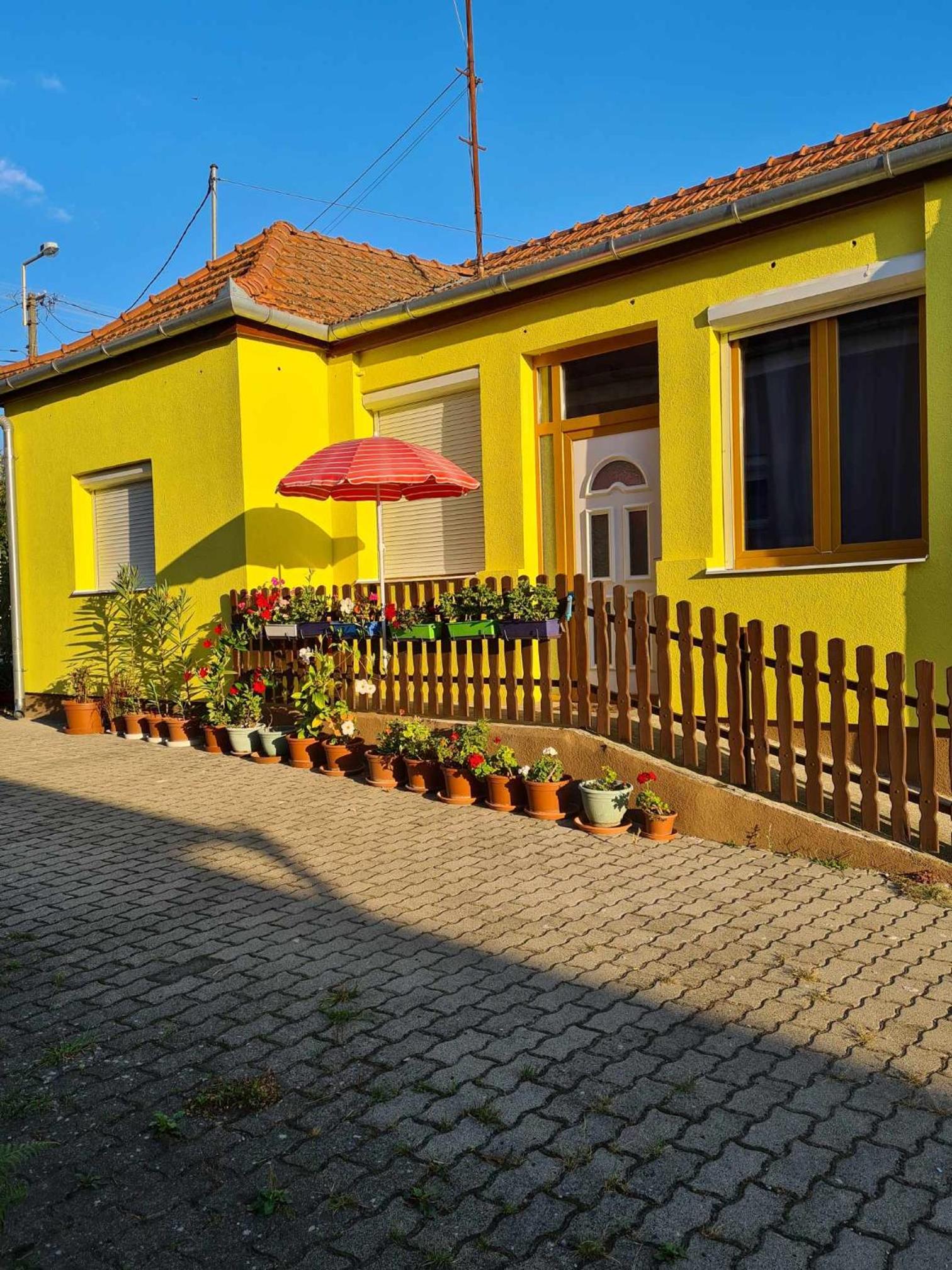 Dió Apartman view 5