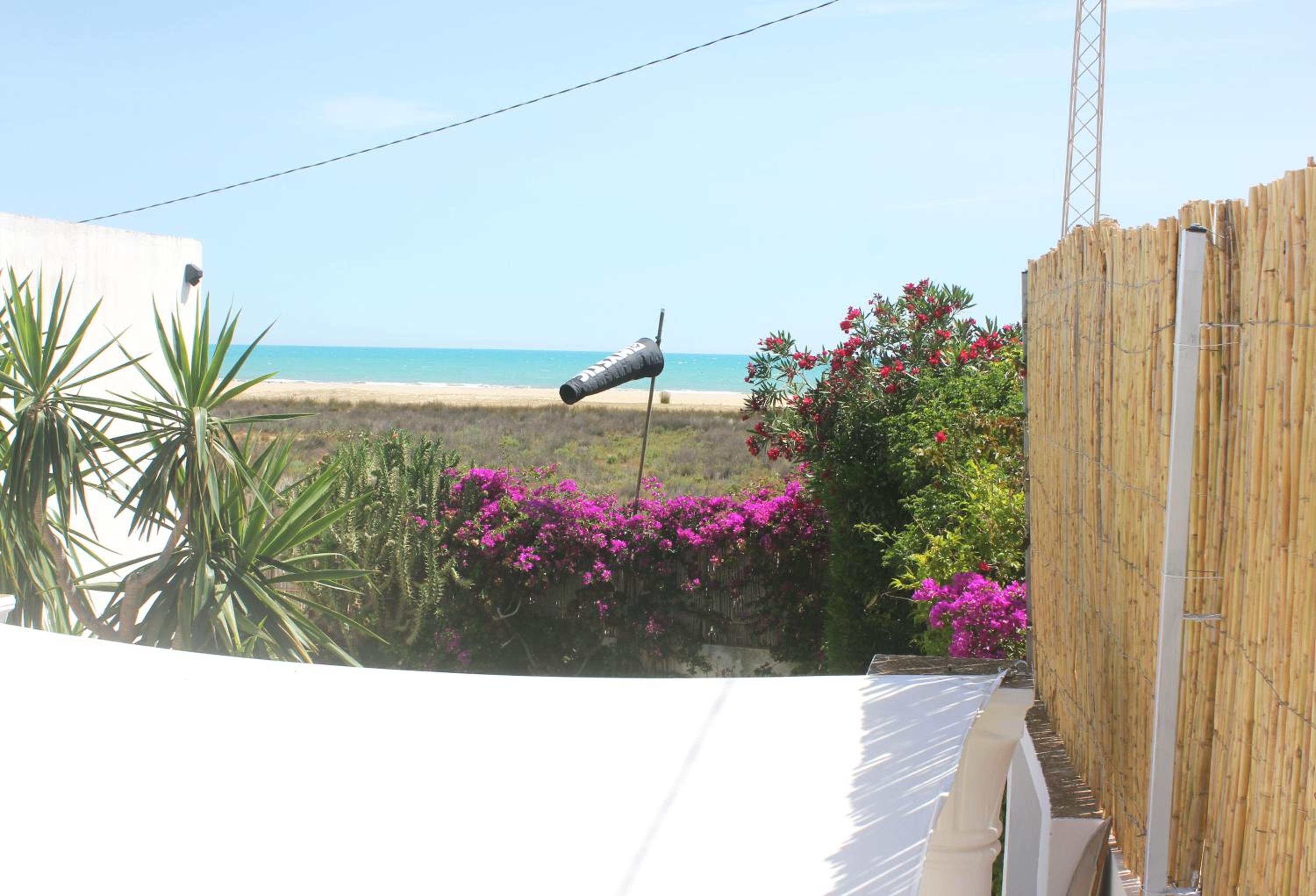 Villa The Kite House - Lovely beach house with Jacuzzi view 4