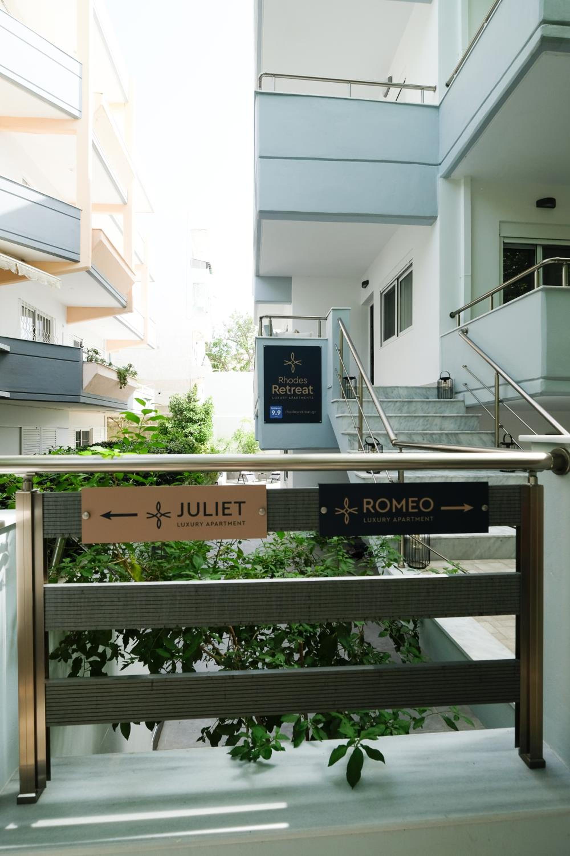 Rhodes Retreat: Modern Comfort in Serene Luxury photo 2