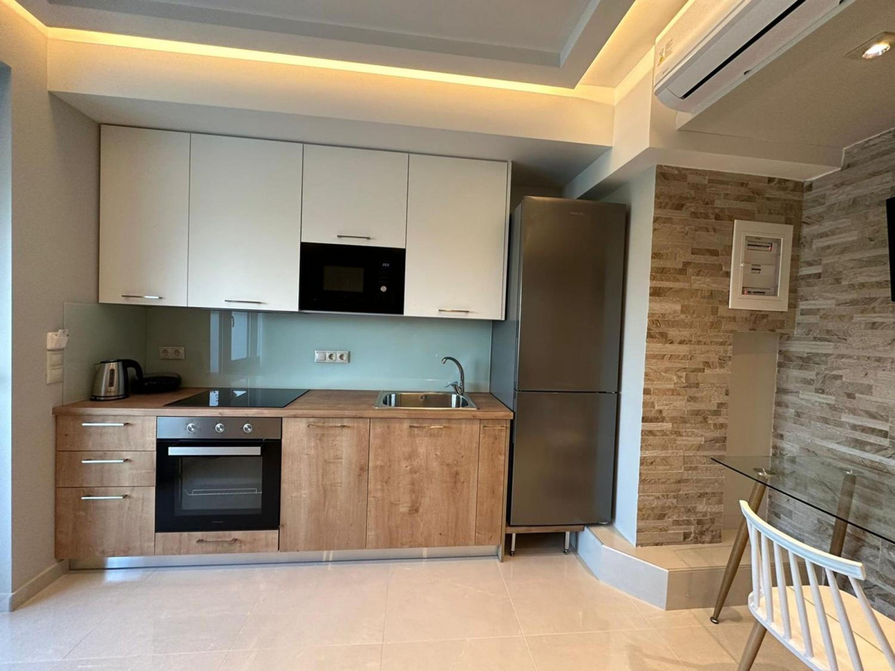 Elpida Luxury Apartments Suites