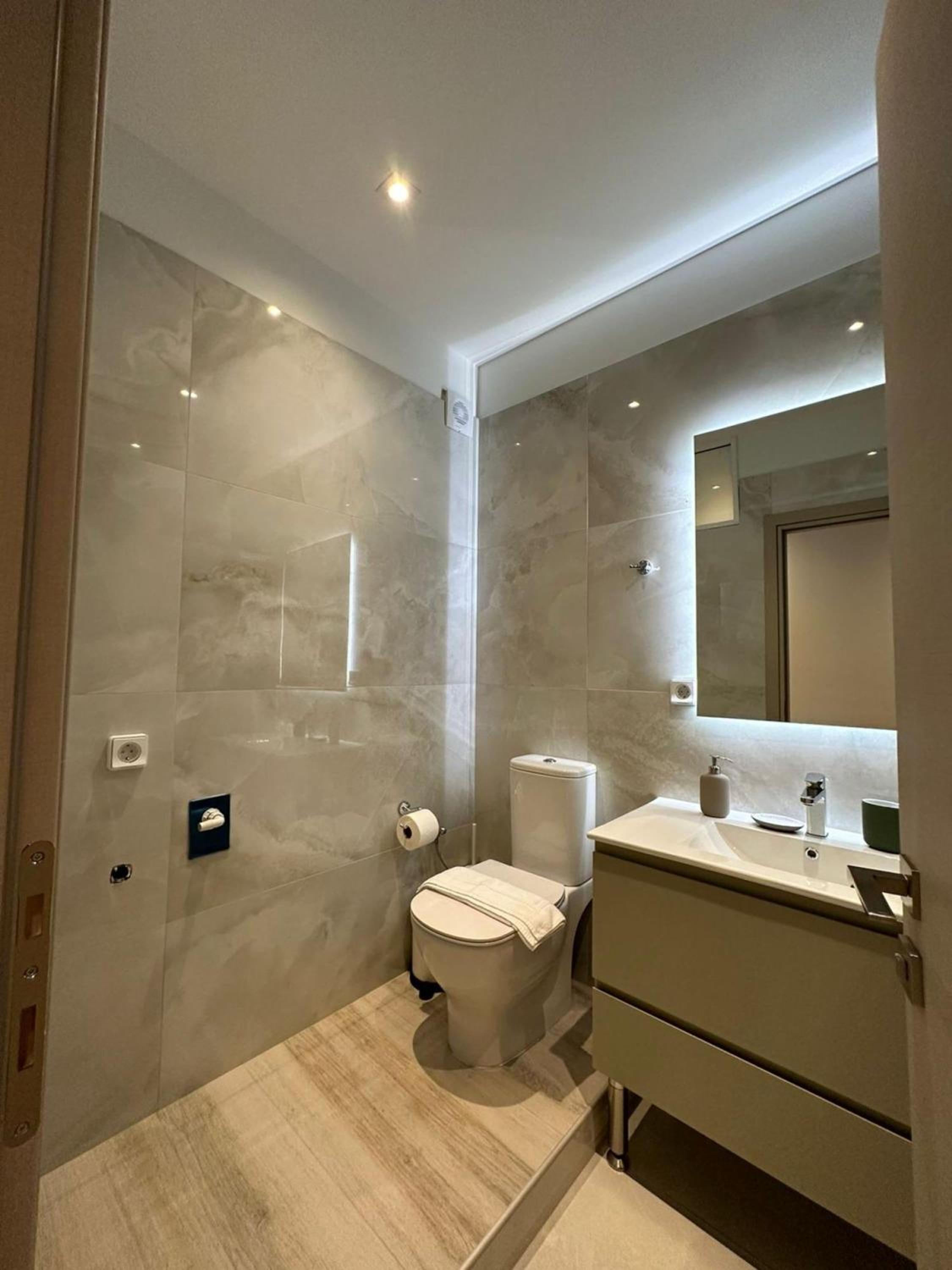 Elpida Luxury Apartments Suites