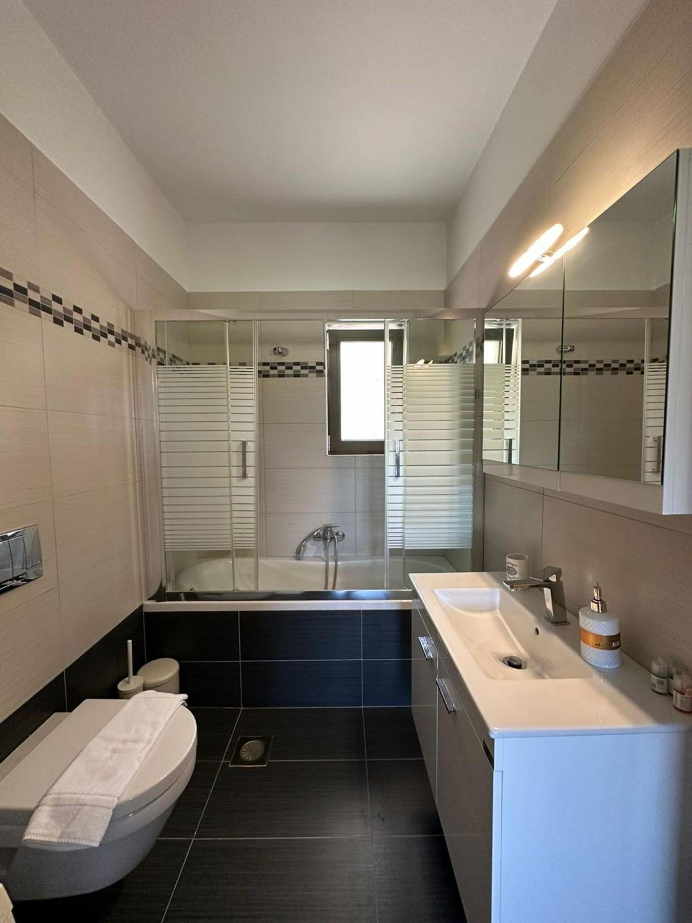 Elpida Luxury Apartments Suites