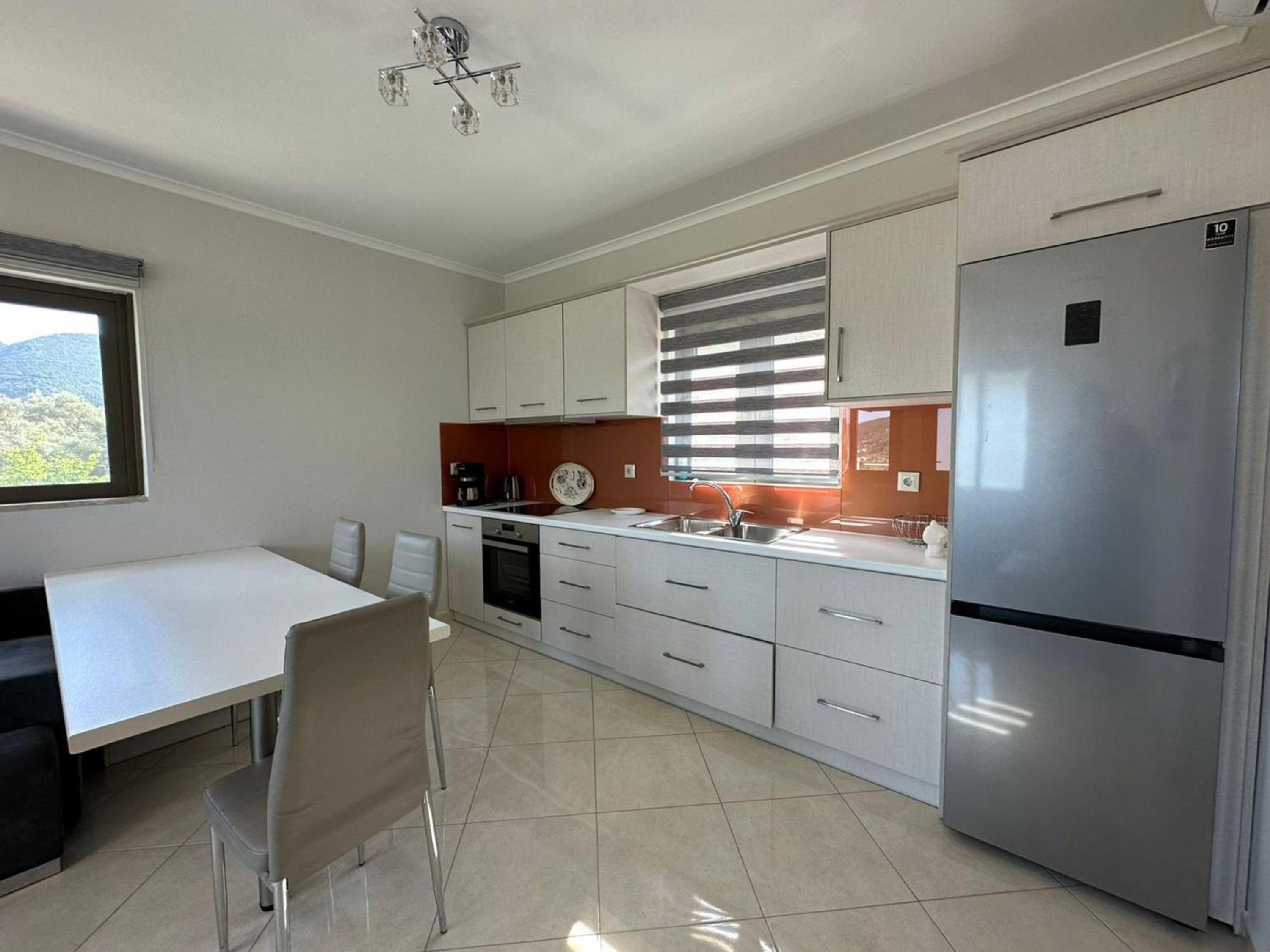 Elpida Luxury Apartments Suites