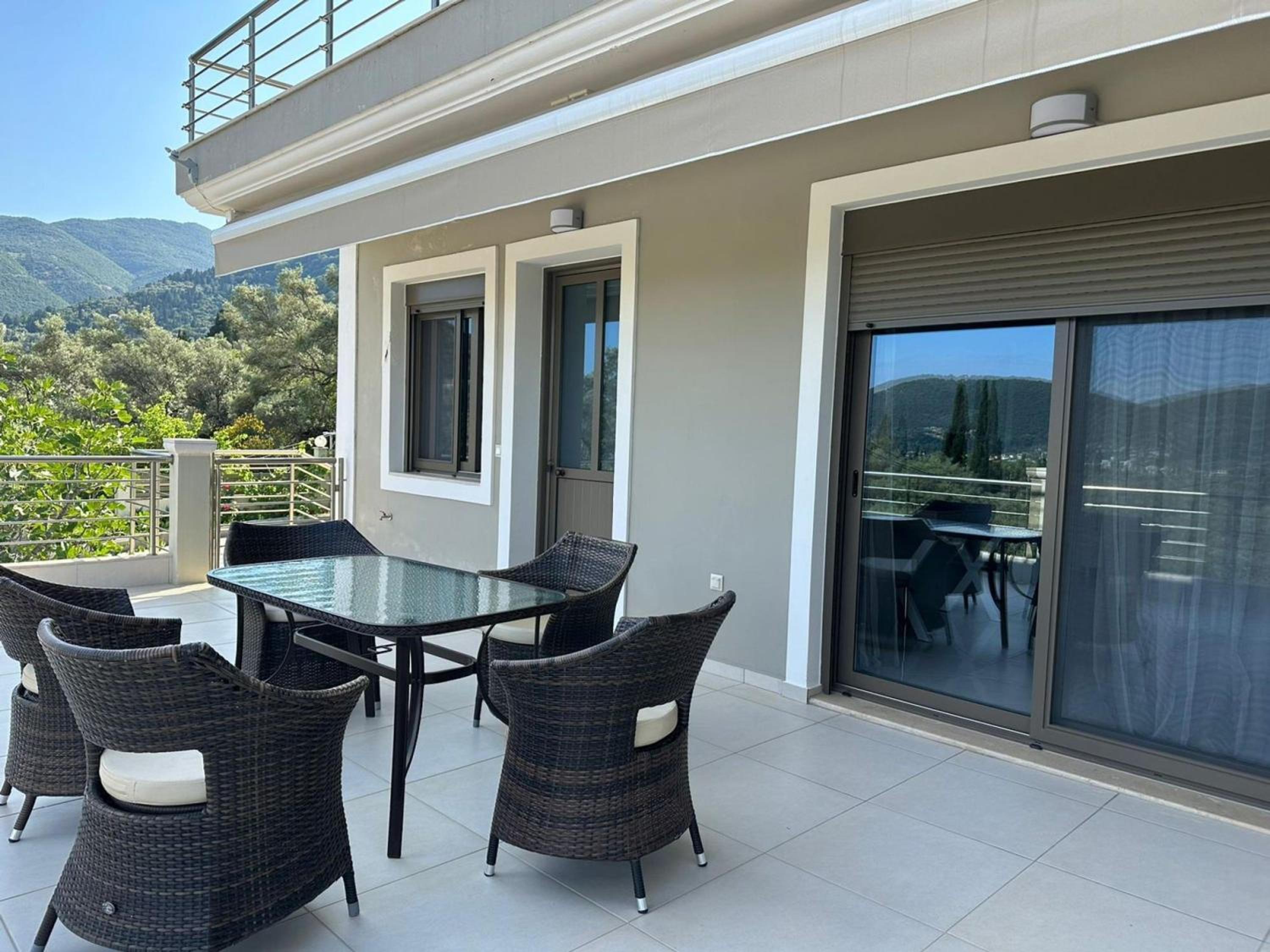 Elpida Luxury Apartments Suites