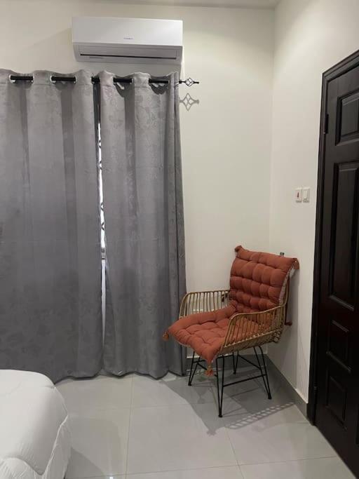 Spacious 2 bedroom apartment view 3