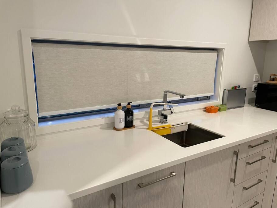 CBD 2 Bedroom Parkside Living By Hagley with Free Parking view 2