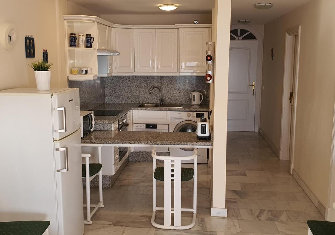 Panoramic OCEAN VIEW apartment