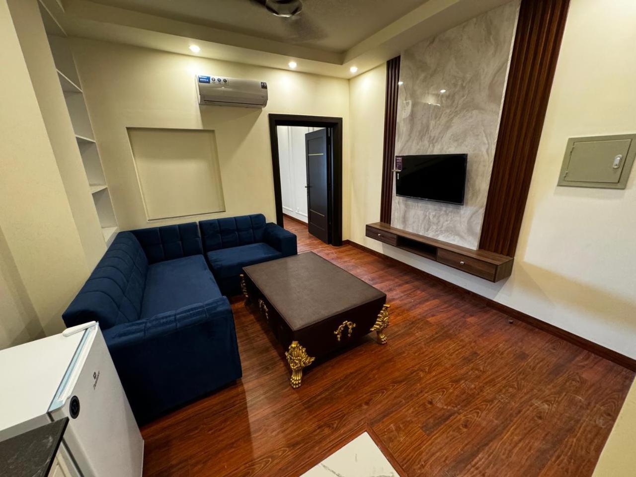 Grand atrium view 5