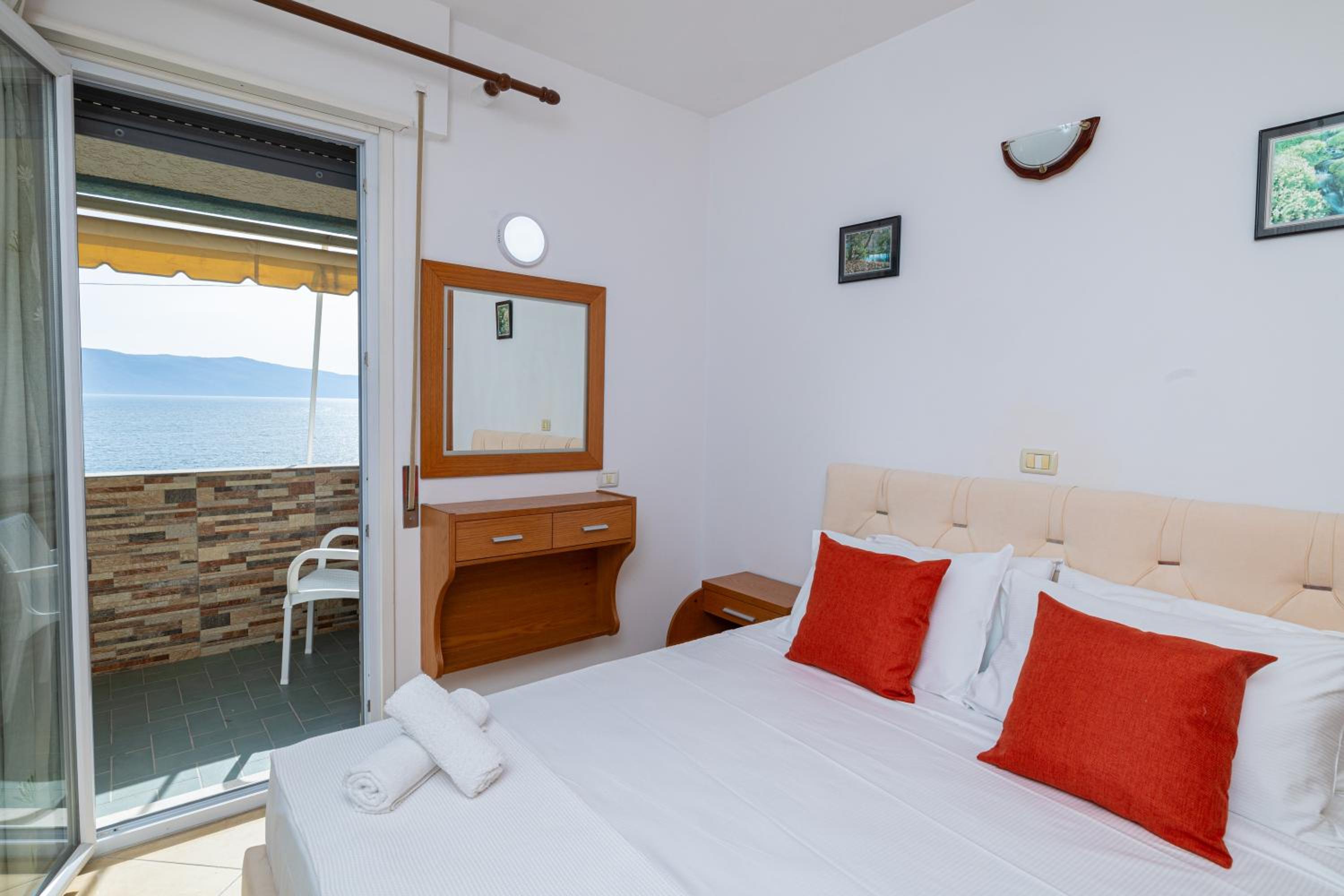 Lucas Apartments Rental