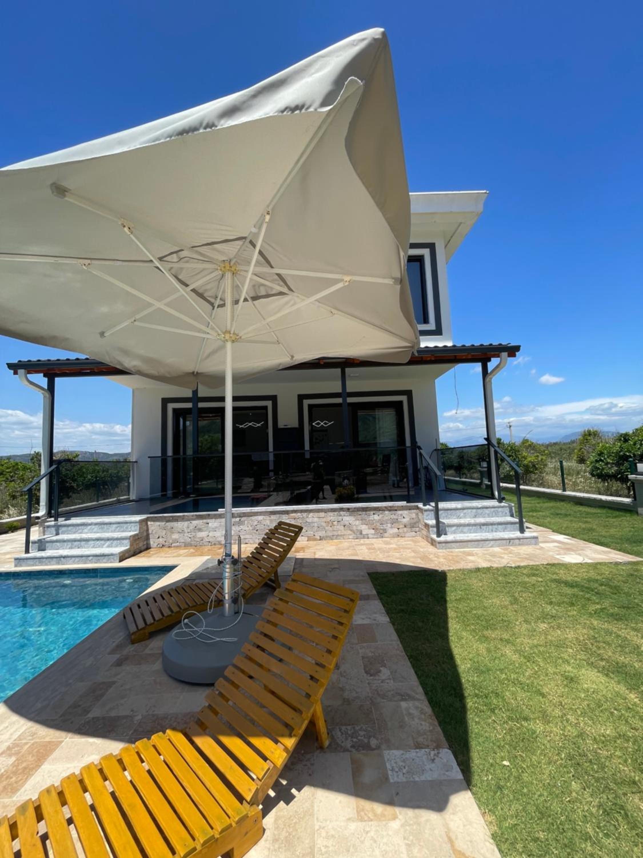 Villalakehouse
