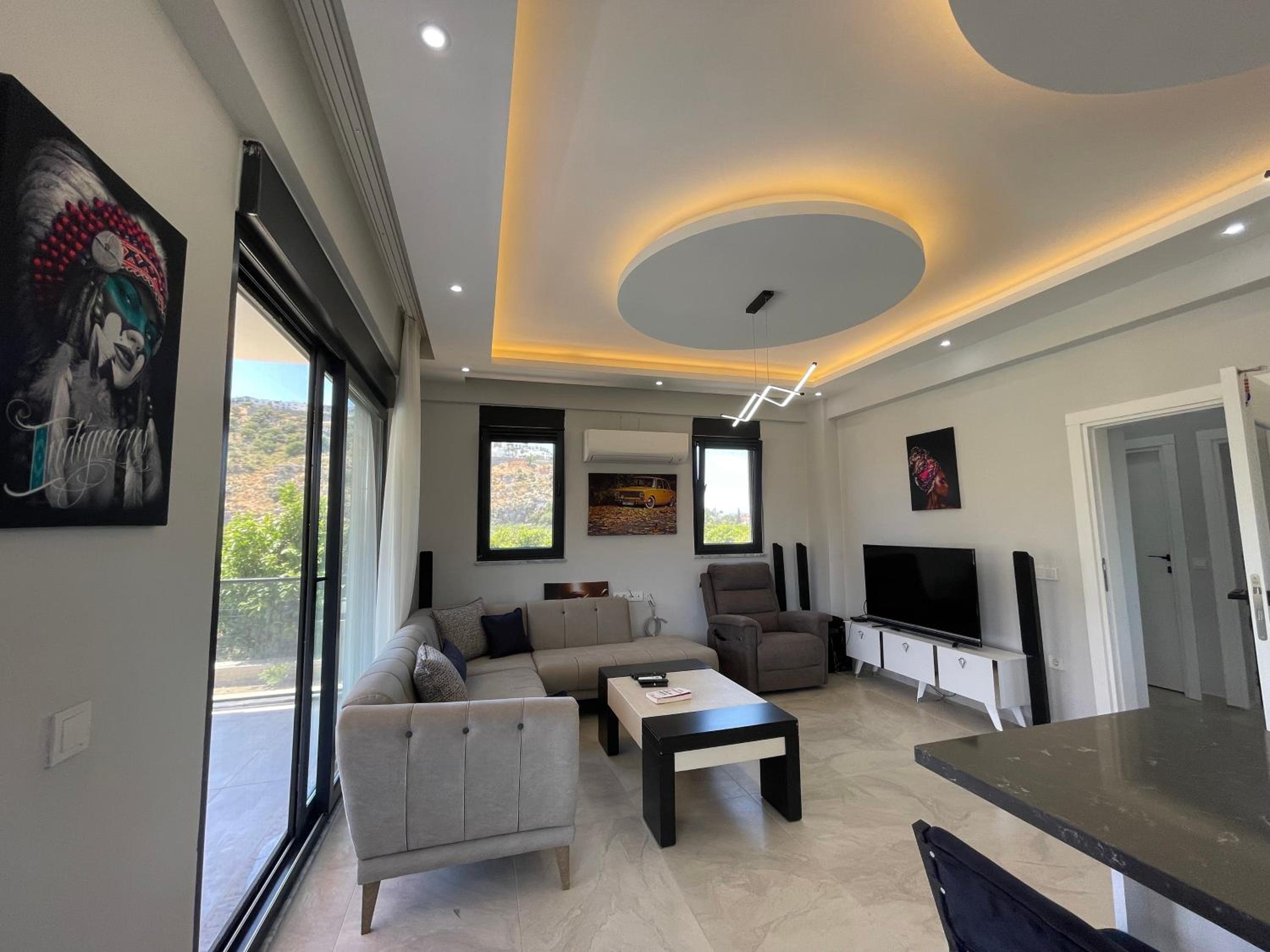 Villalakehouse