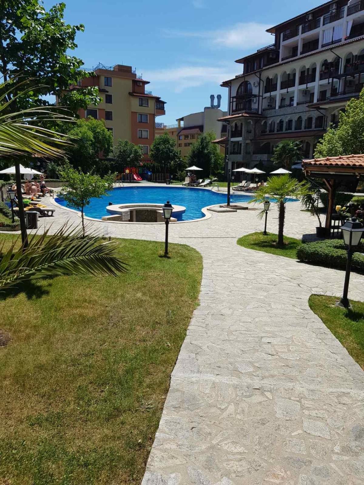 Quiet apartment in Olymp