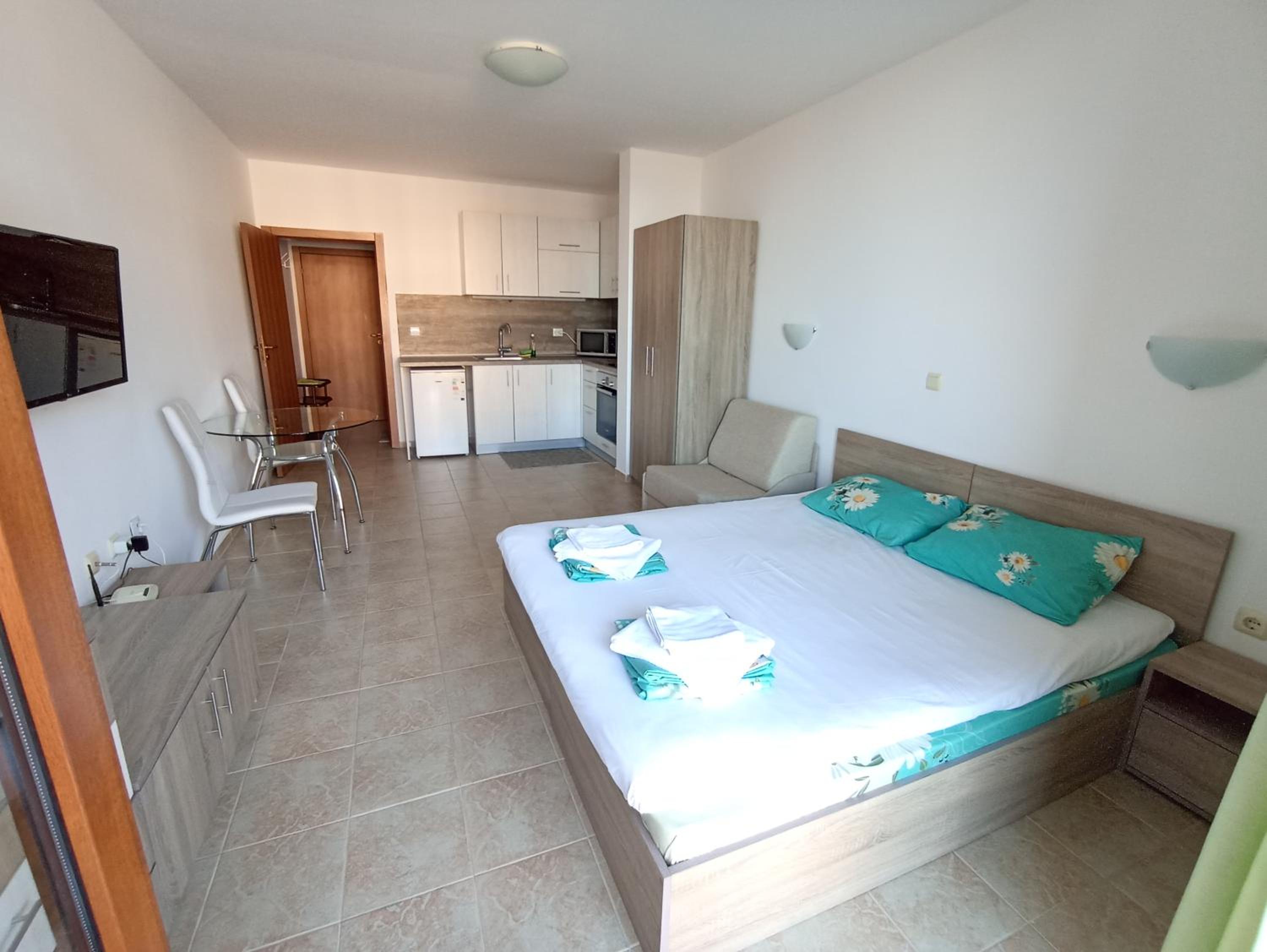 Palm Marina apartment