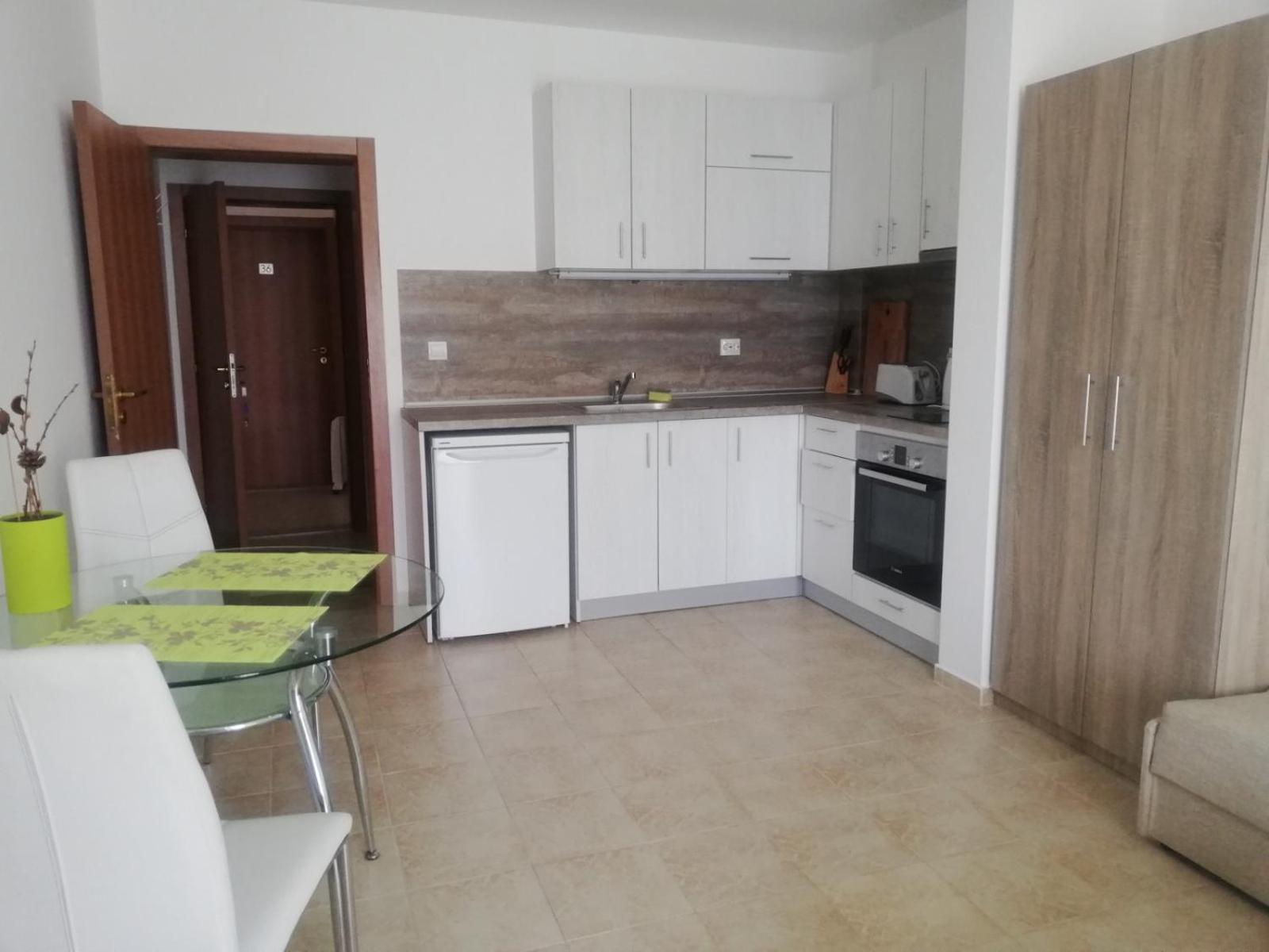 Palm Marina apartment