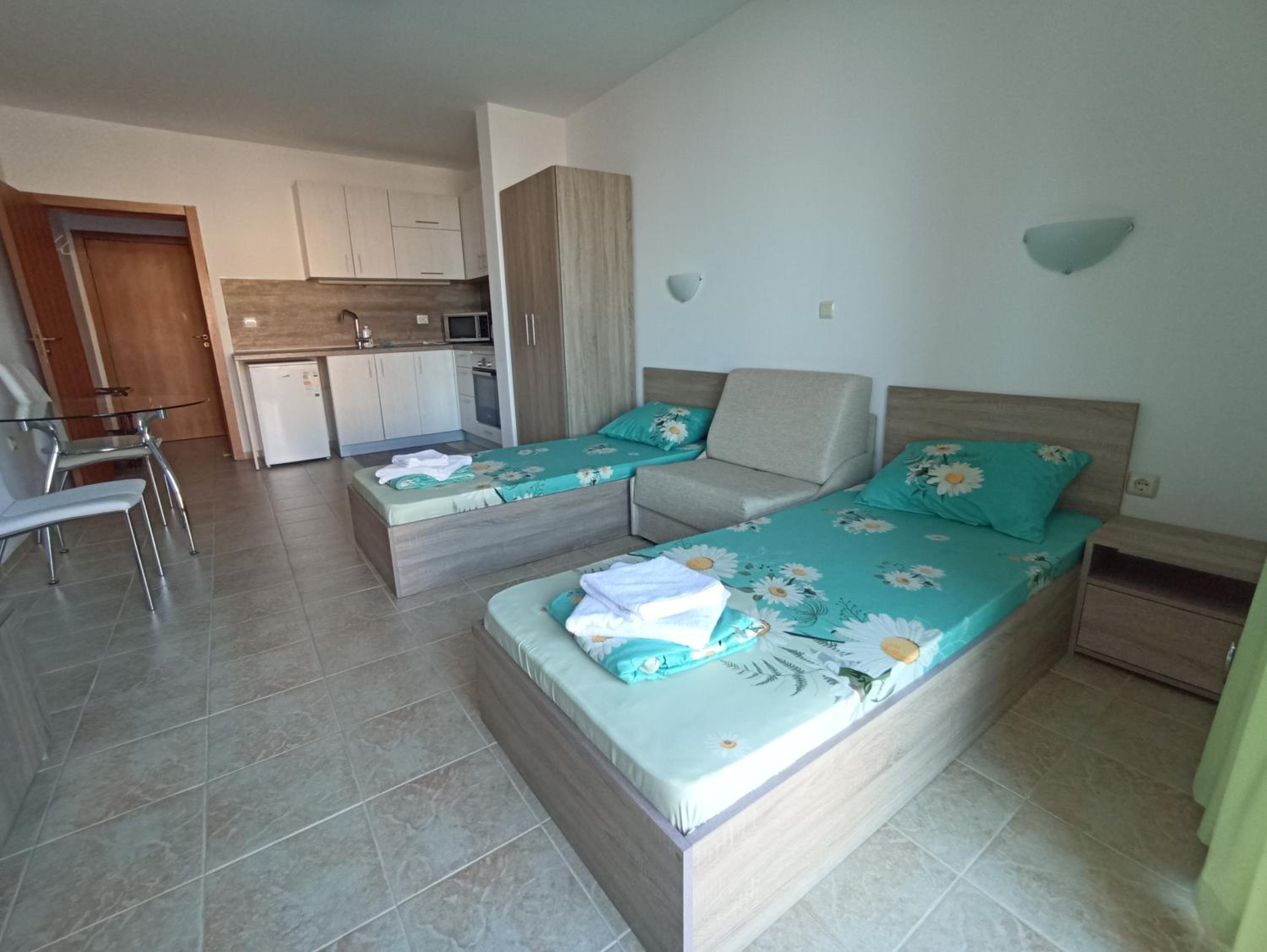Palm Marina apartment