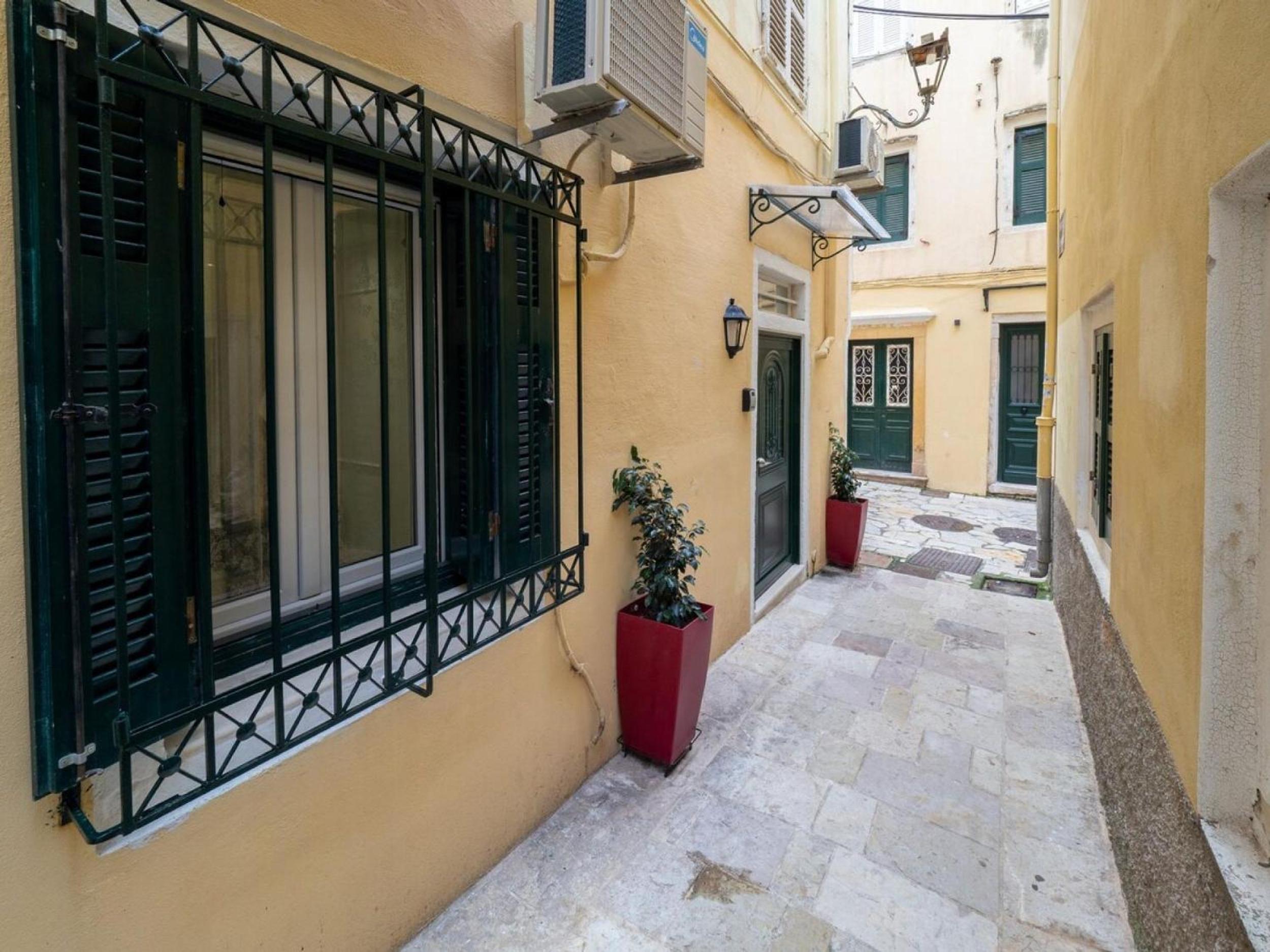 Casa Mourioni Ι & ΙΙ Old Corfu Town view 3