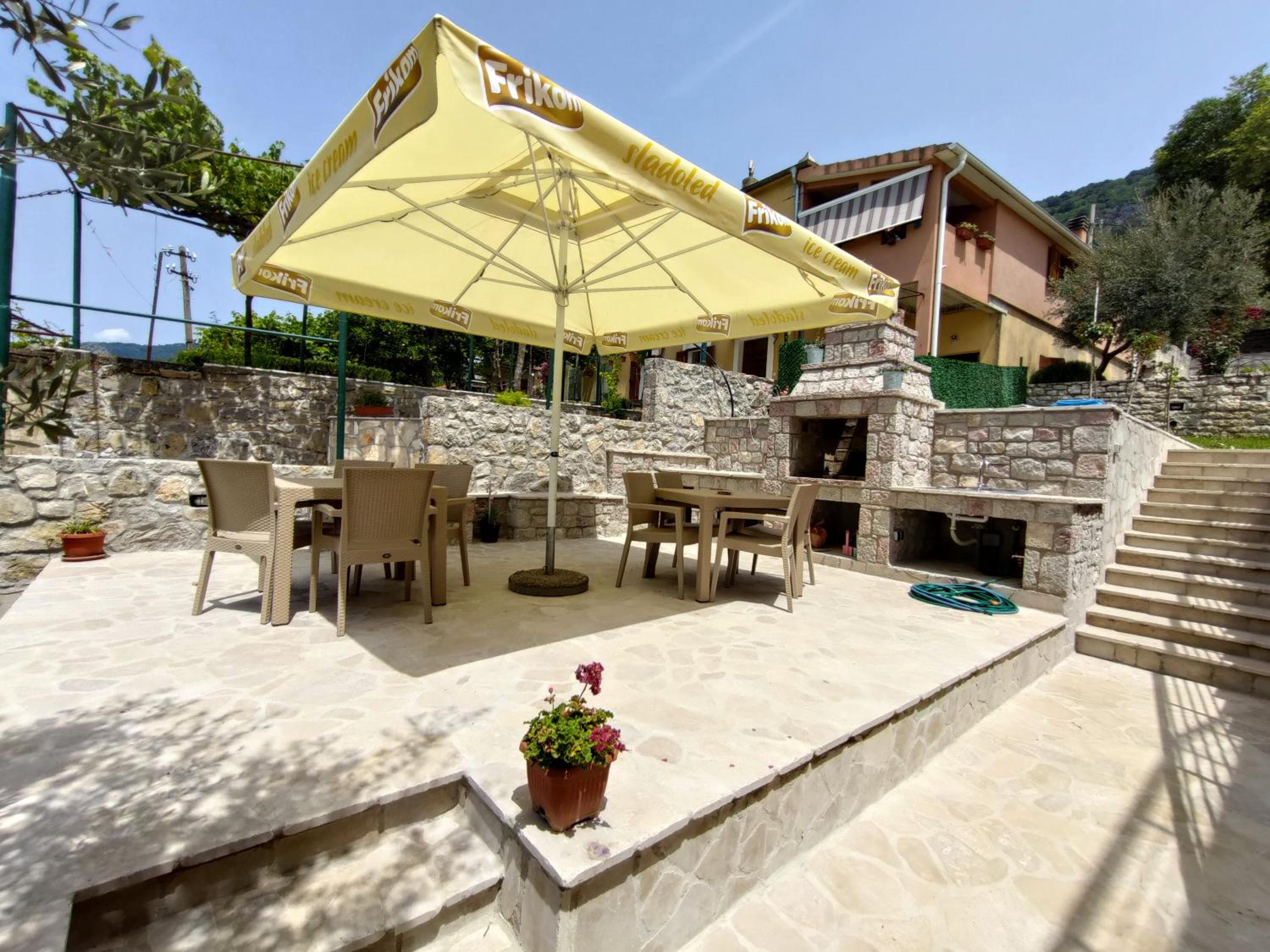 Pocanic apartmani view 2