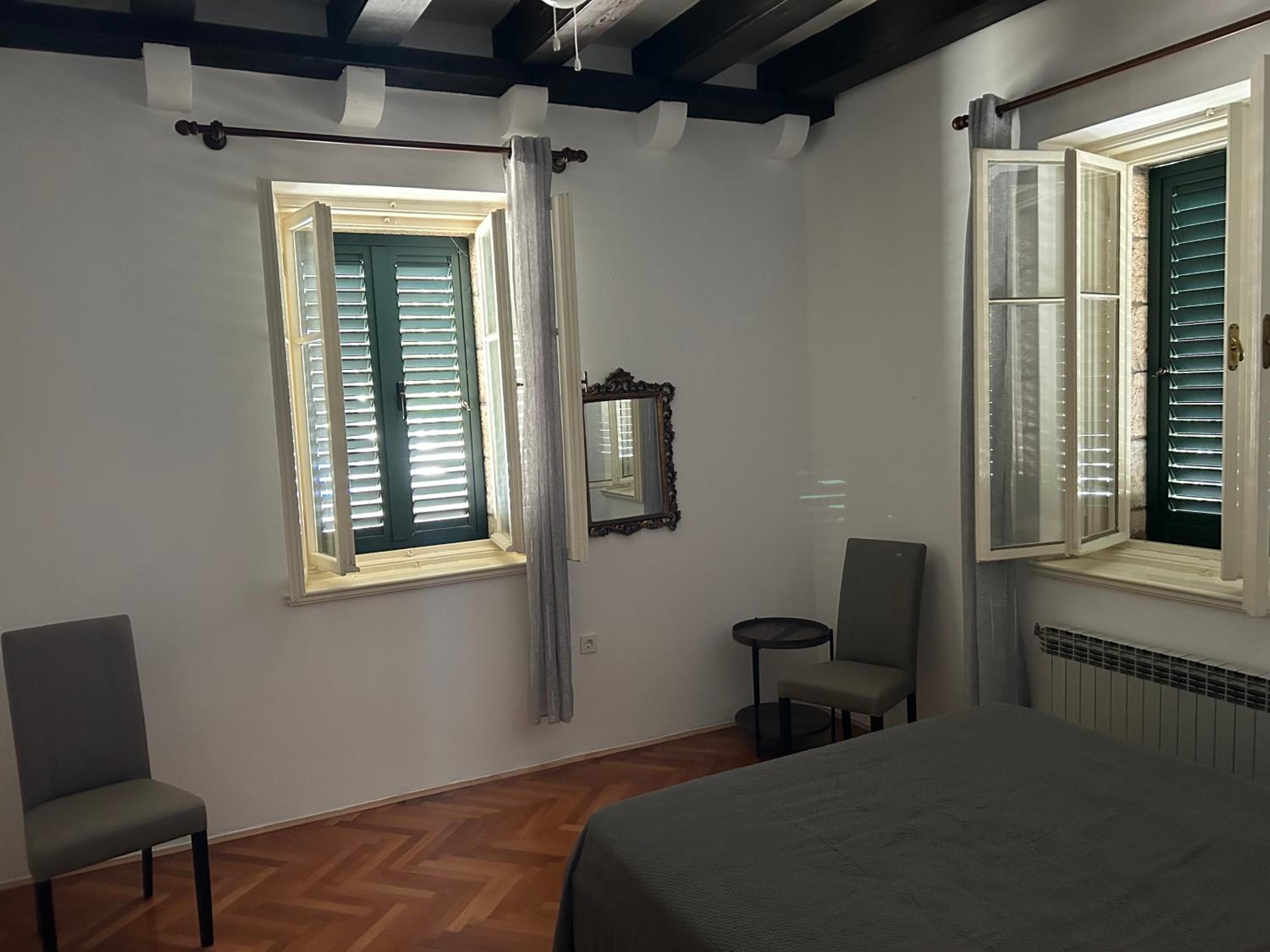 Beachfront Dubrovnik Villa