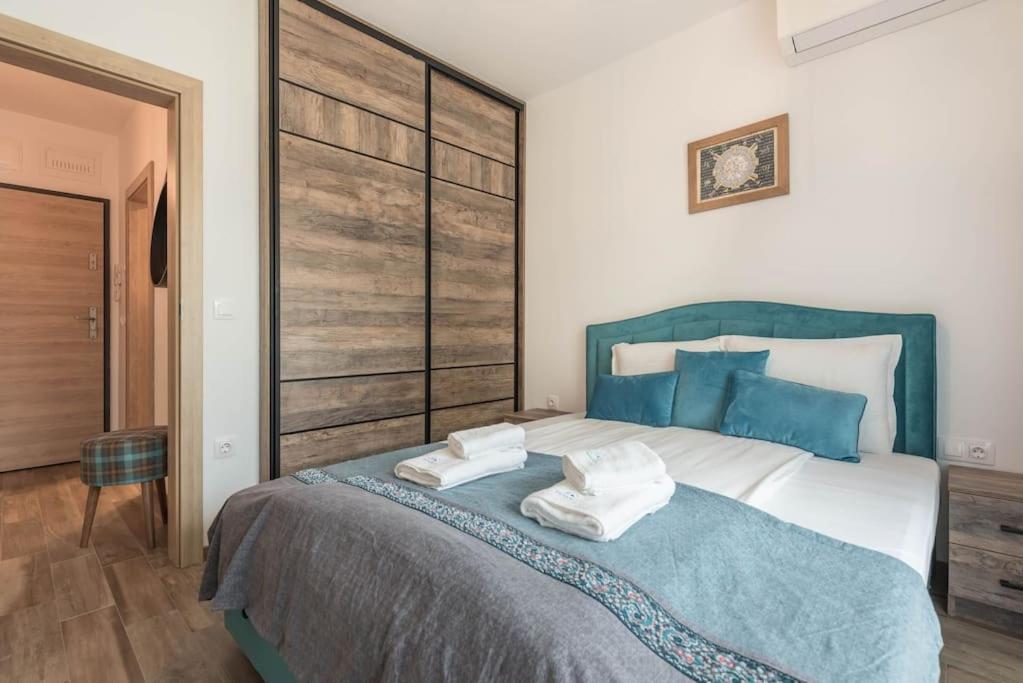 Azur Deluxe Apartment