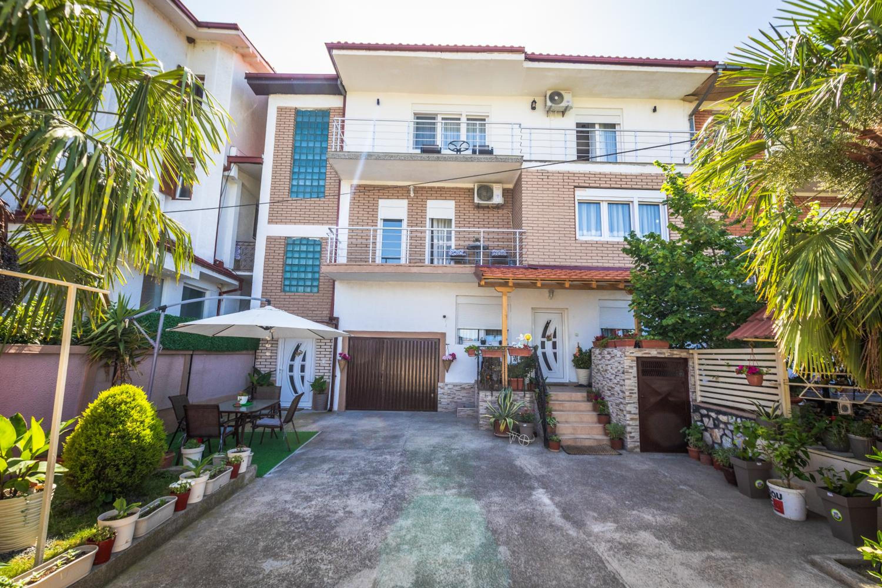 Vila Elena