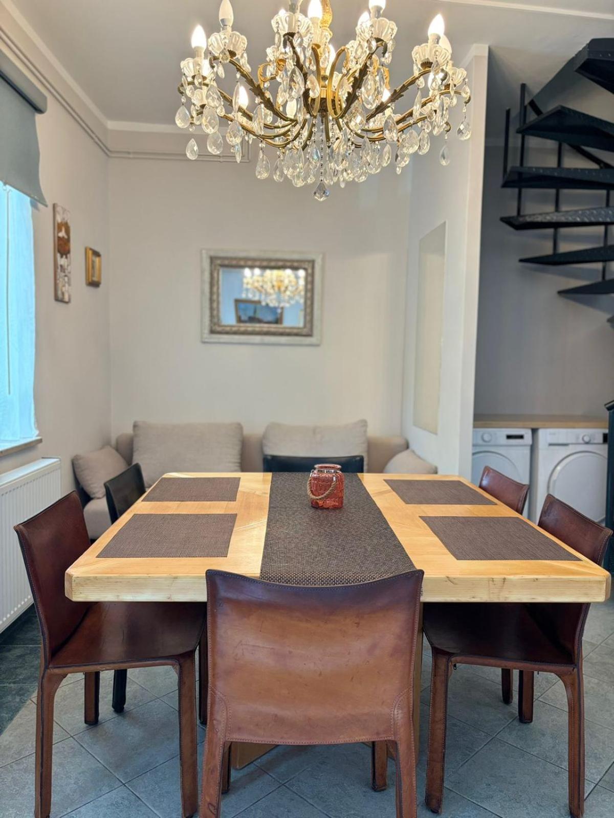Avrora House FREE parking in OLD TOWN view 3
