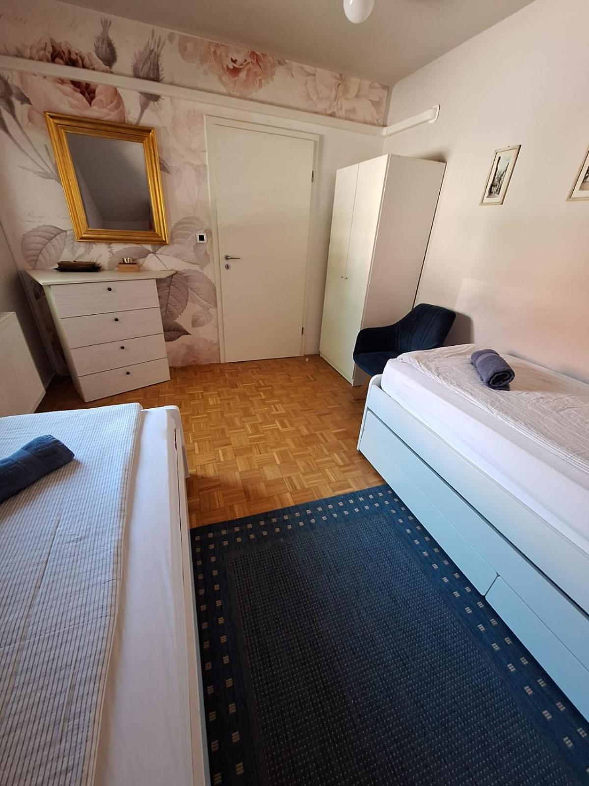 Avrora House FREE parking in OLD TOWN view 5