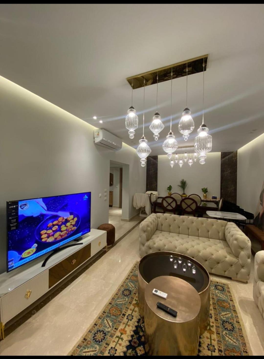 Mivida boulevard apartment with pool