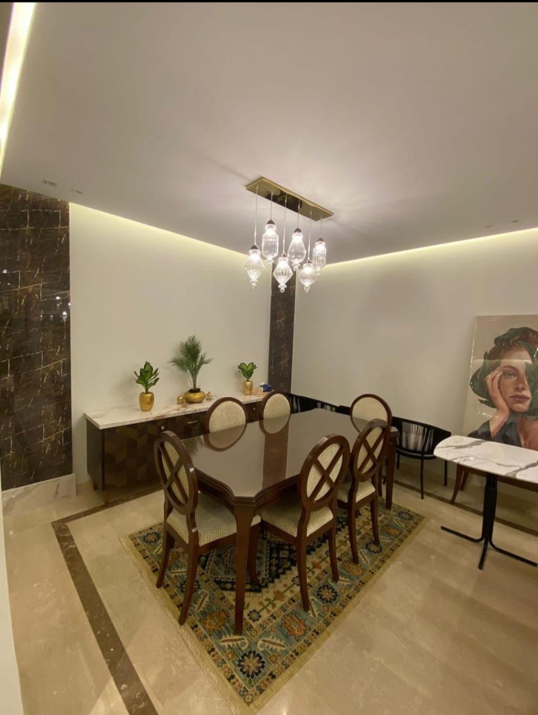 Mivida boulevard apartment with pool