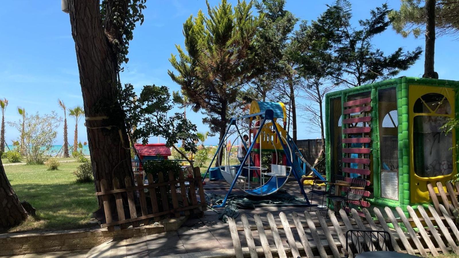 Family Beach 100 Square Metres Apartment