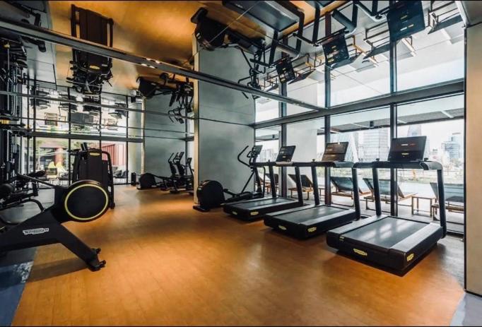 Luxury Fully Equipped Residence in Heart of City