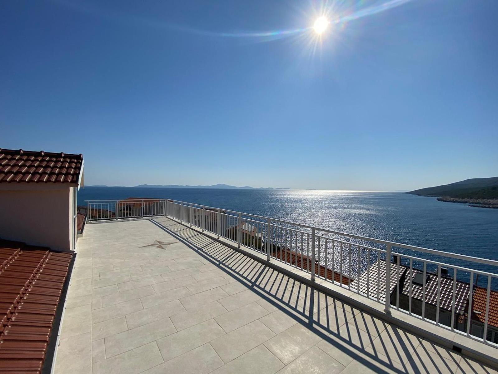 Meerblick mit Traumterrasse