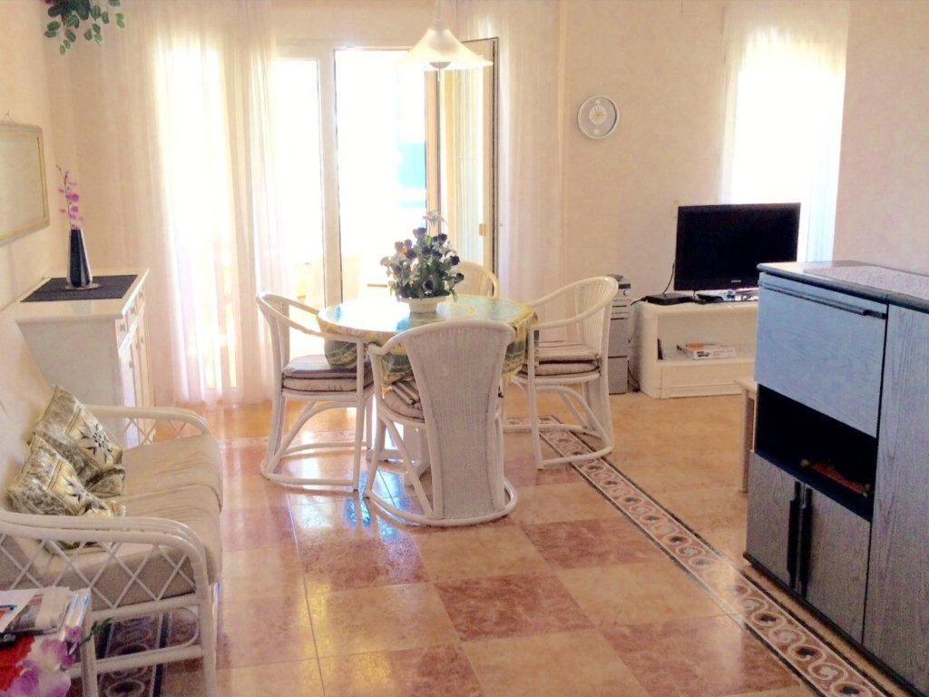 Apartment Sylvia, by beach, sea view, promenade, garage