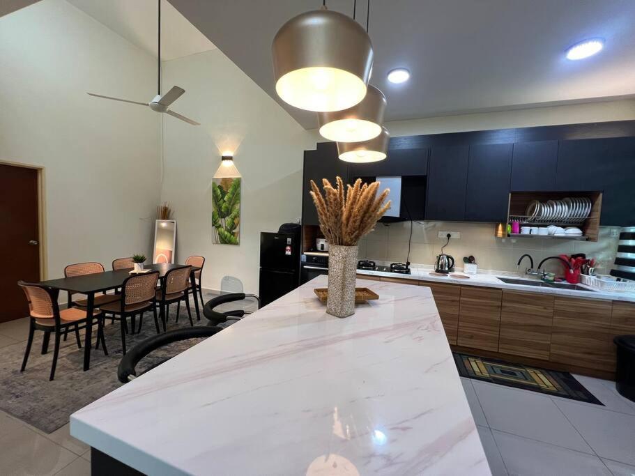 RUMAH CAMAR by IMPIAN HOMESTAY KLIA - SALAK TINGGI - NILAI photo 5