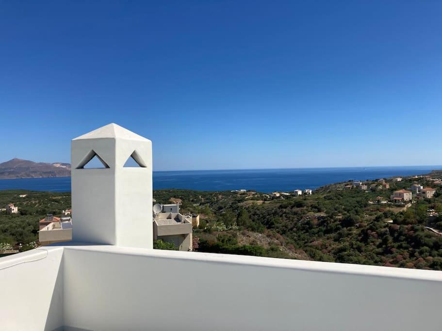 Villa Thea,Plaka with sea & mountain views view 2