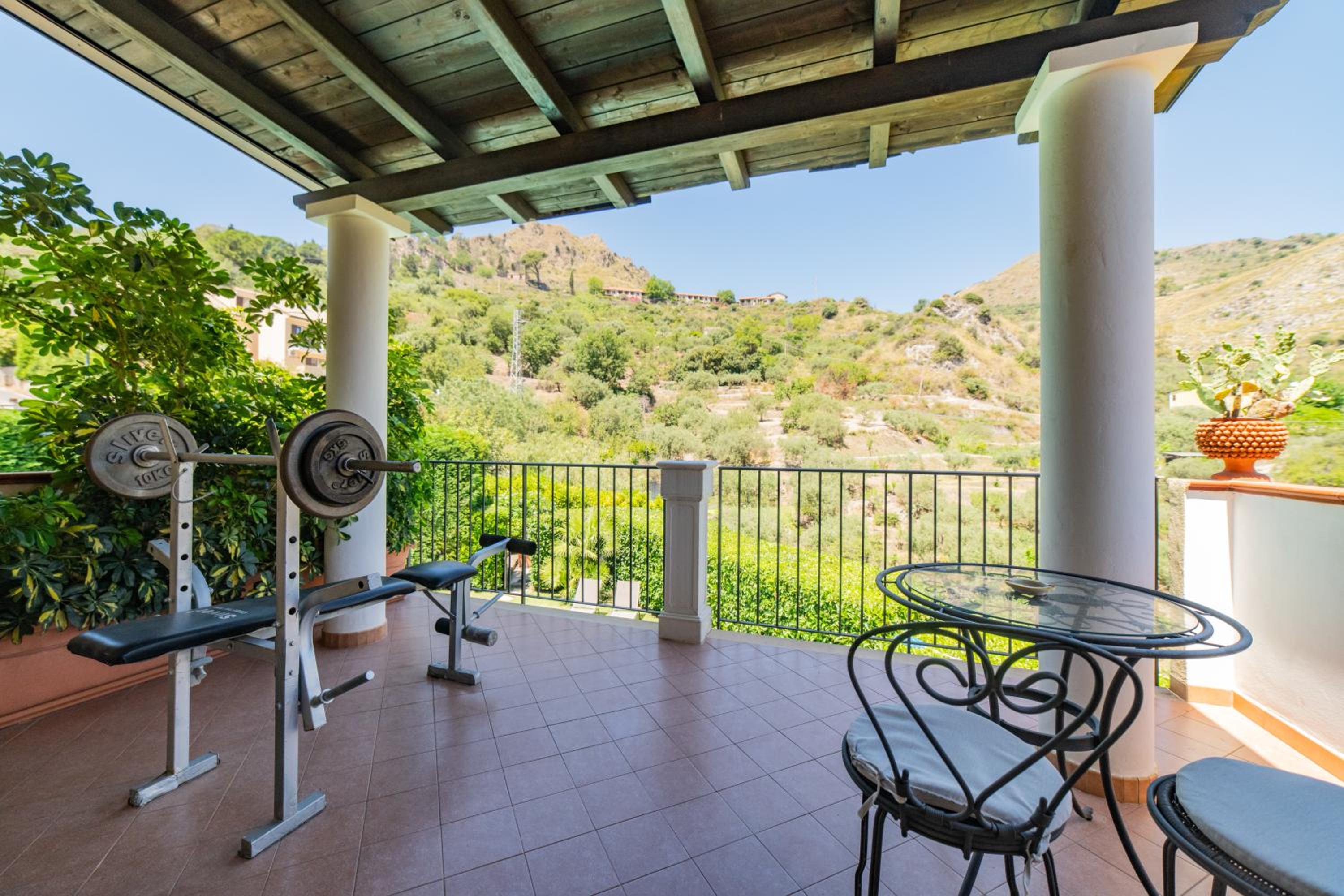 Villa Almond photo 2