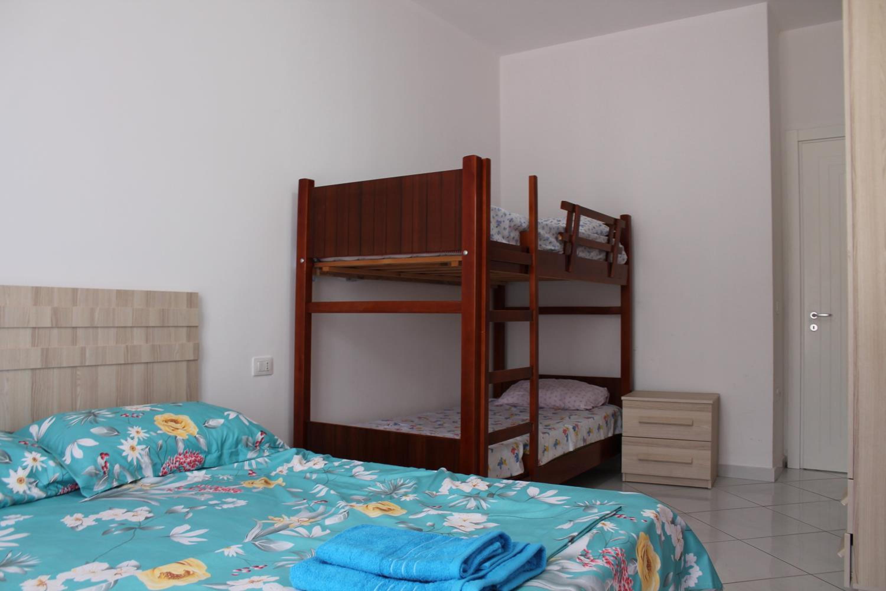 Asja Apartments