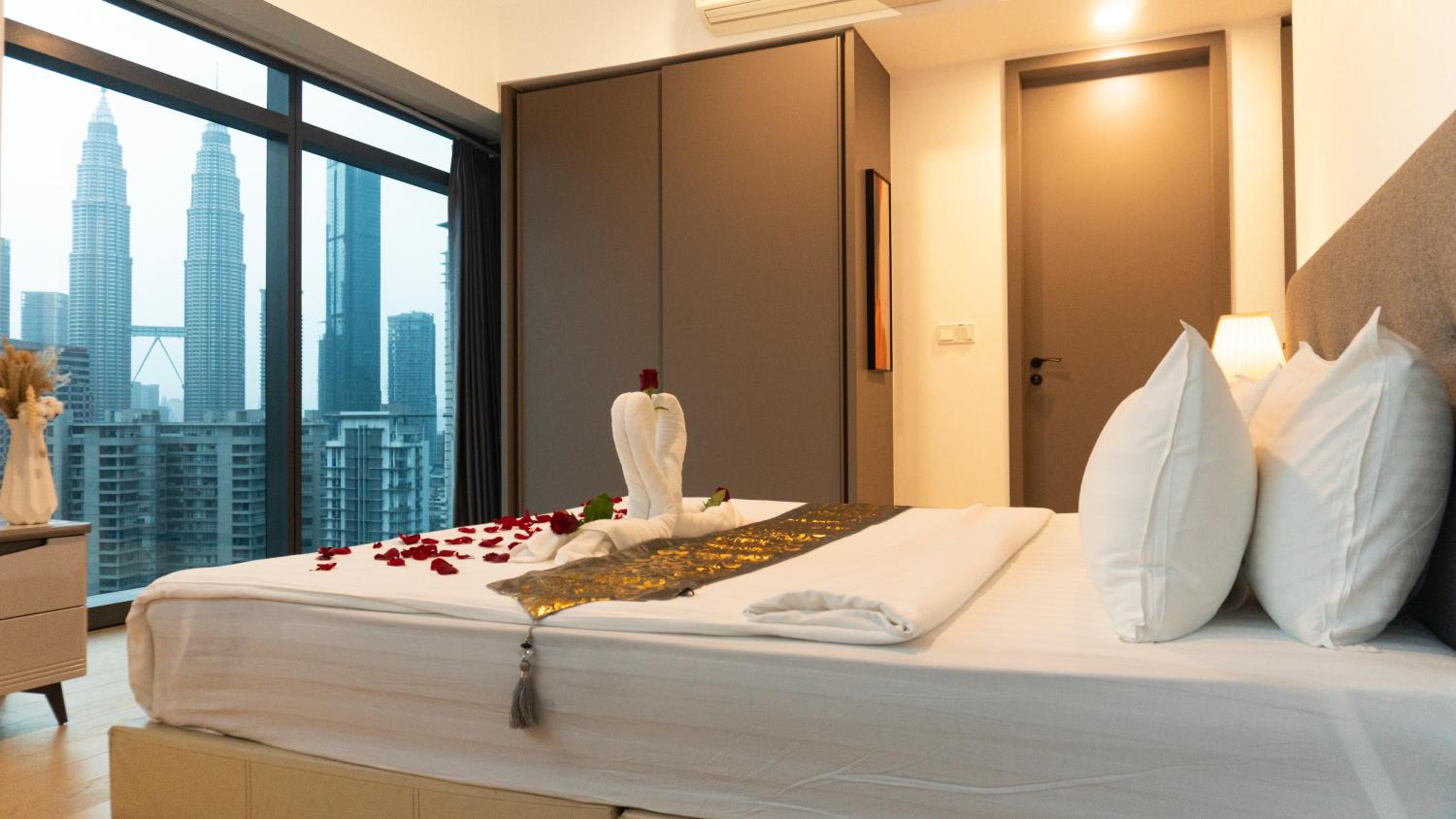 MOONWAY SUITES At EATON KLCC photo 5