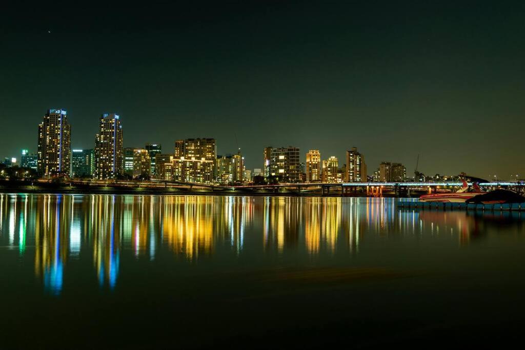 Relaxing in Downtown