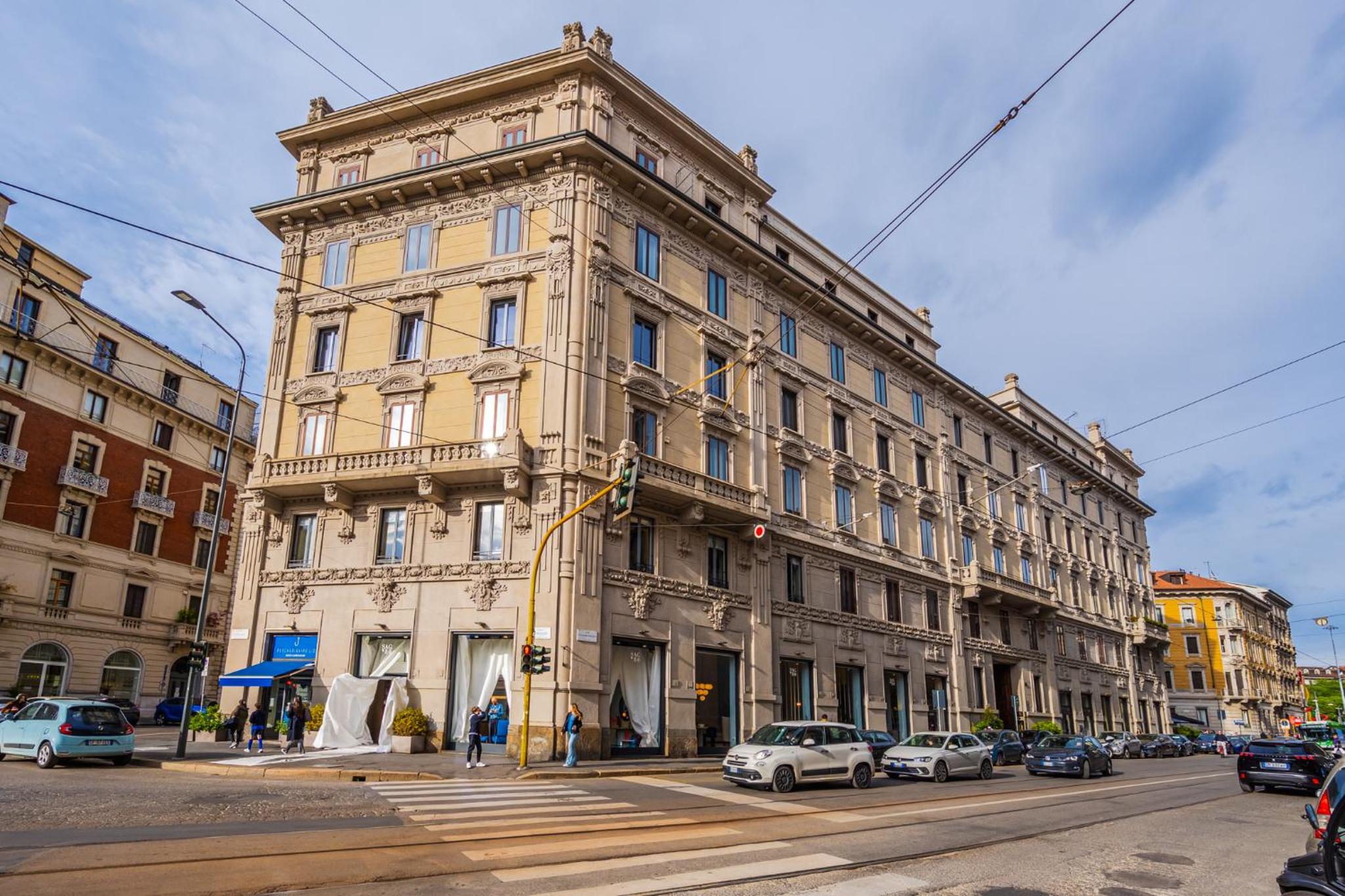 Design Studio in the Heart of Milan