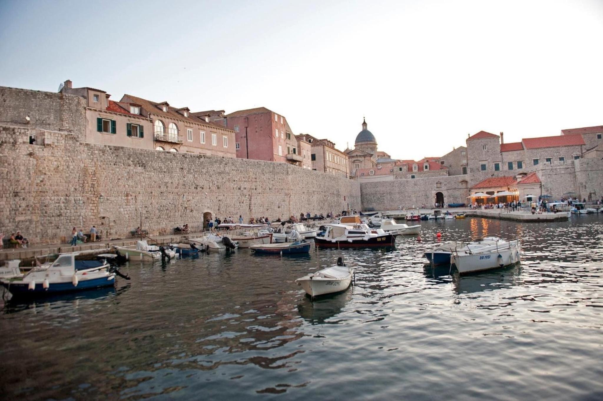 Old Town Casa Nevia- Deluxe Holiday Home in Dubrovnik with Stunning Views