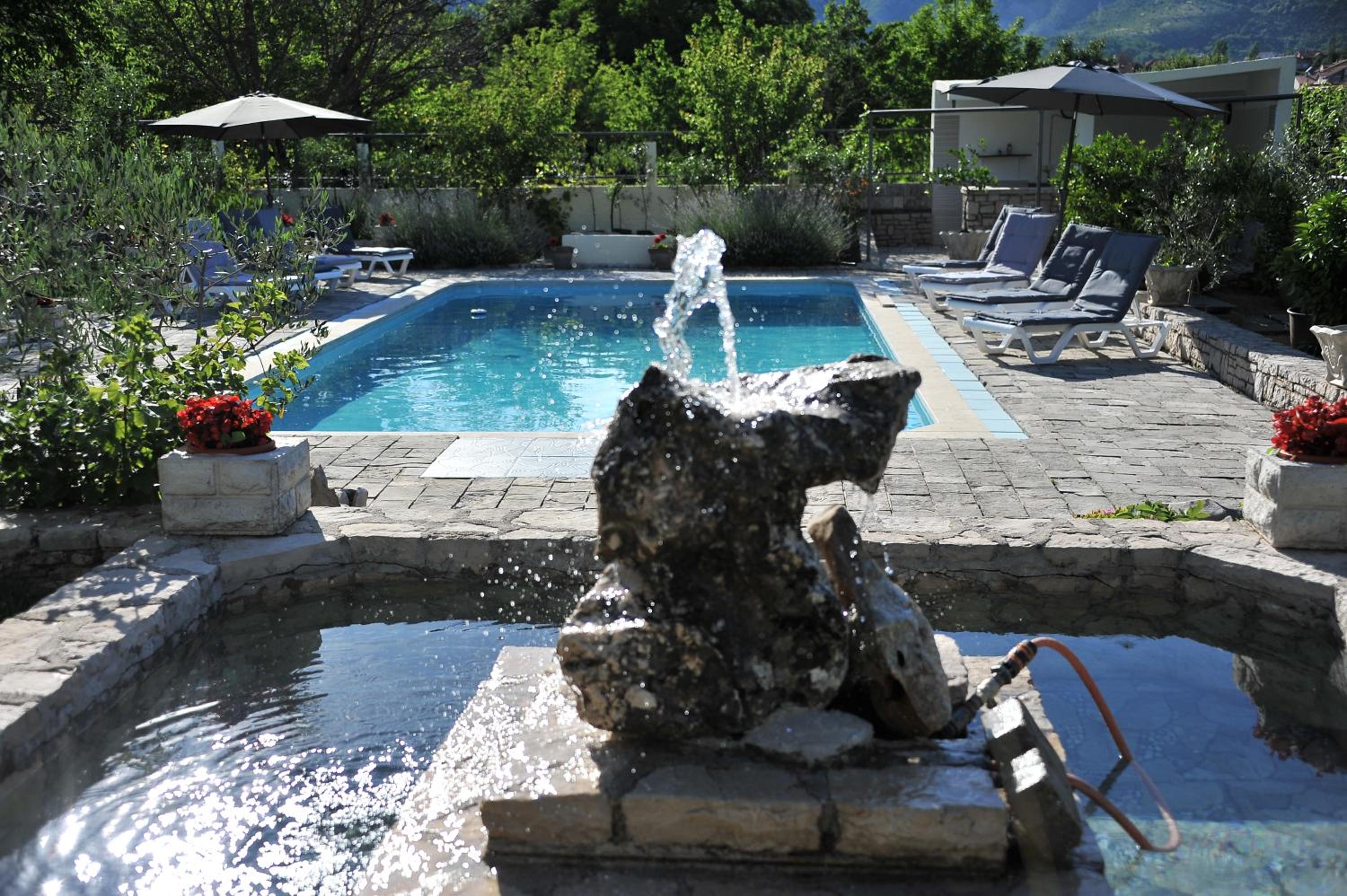 Pool House Maslina
