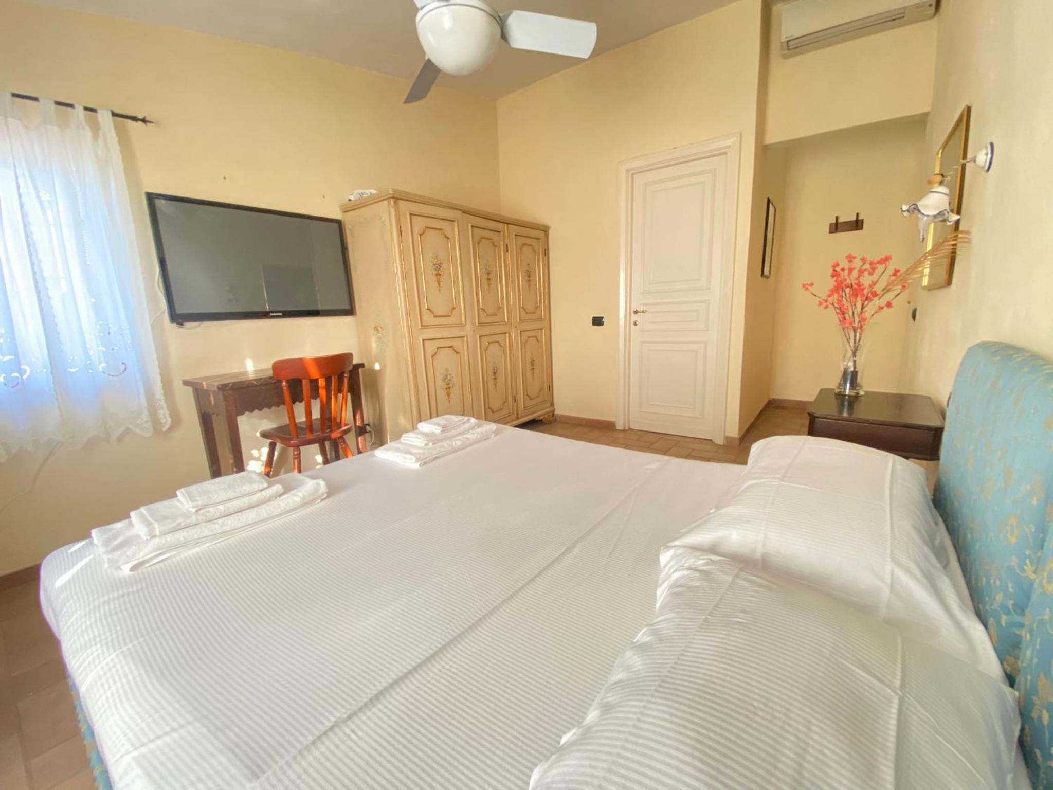 Splendida villa con piscina view 5