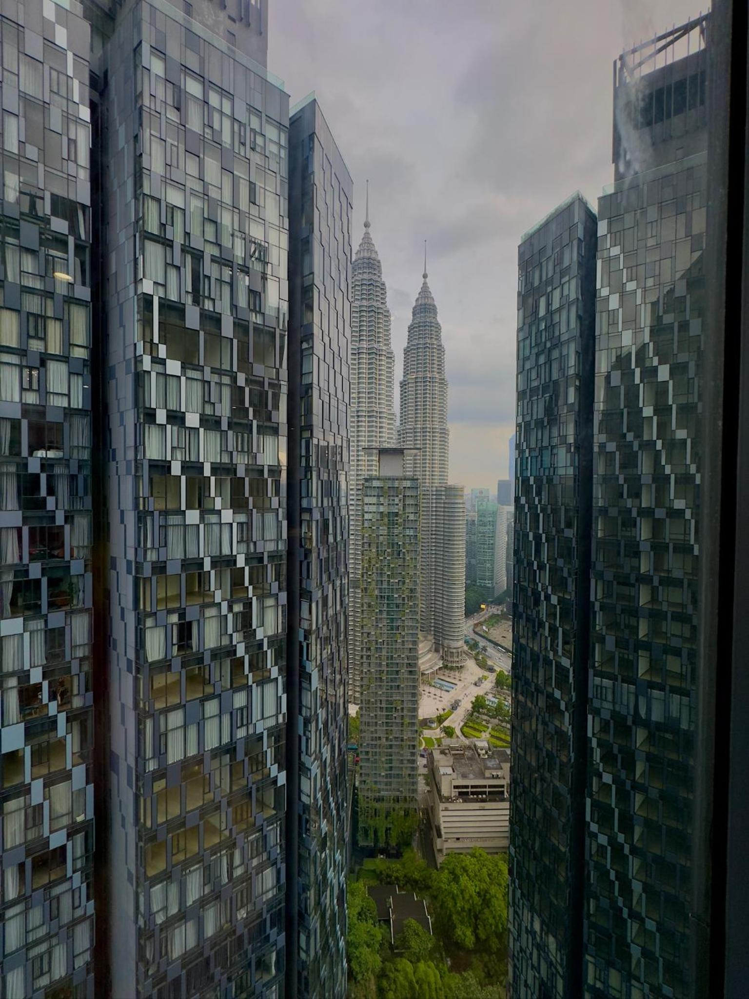 Star Residences 5 mins walk to KLCC City Centre KLCC view