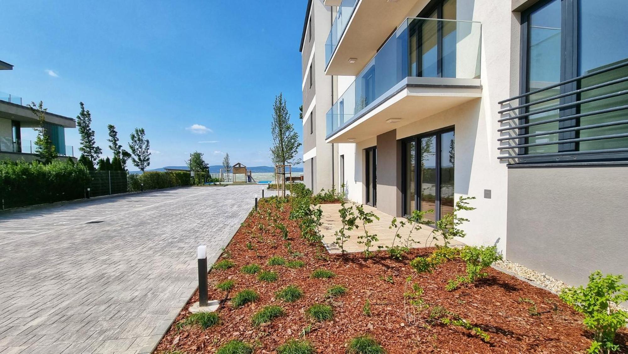 Platán Waterfront Residence