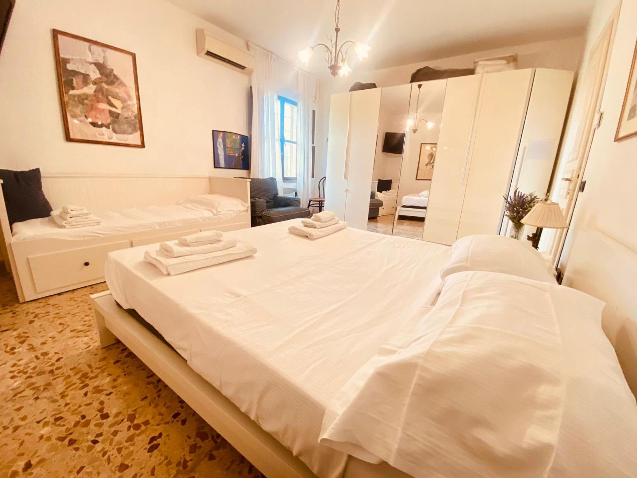 Splendida villa con piscina view 3