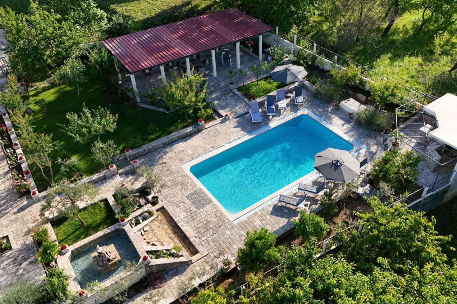 Pool House Maslina