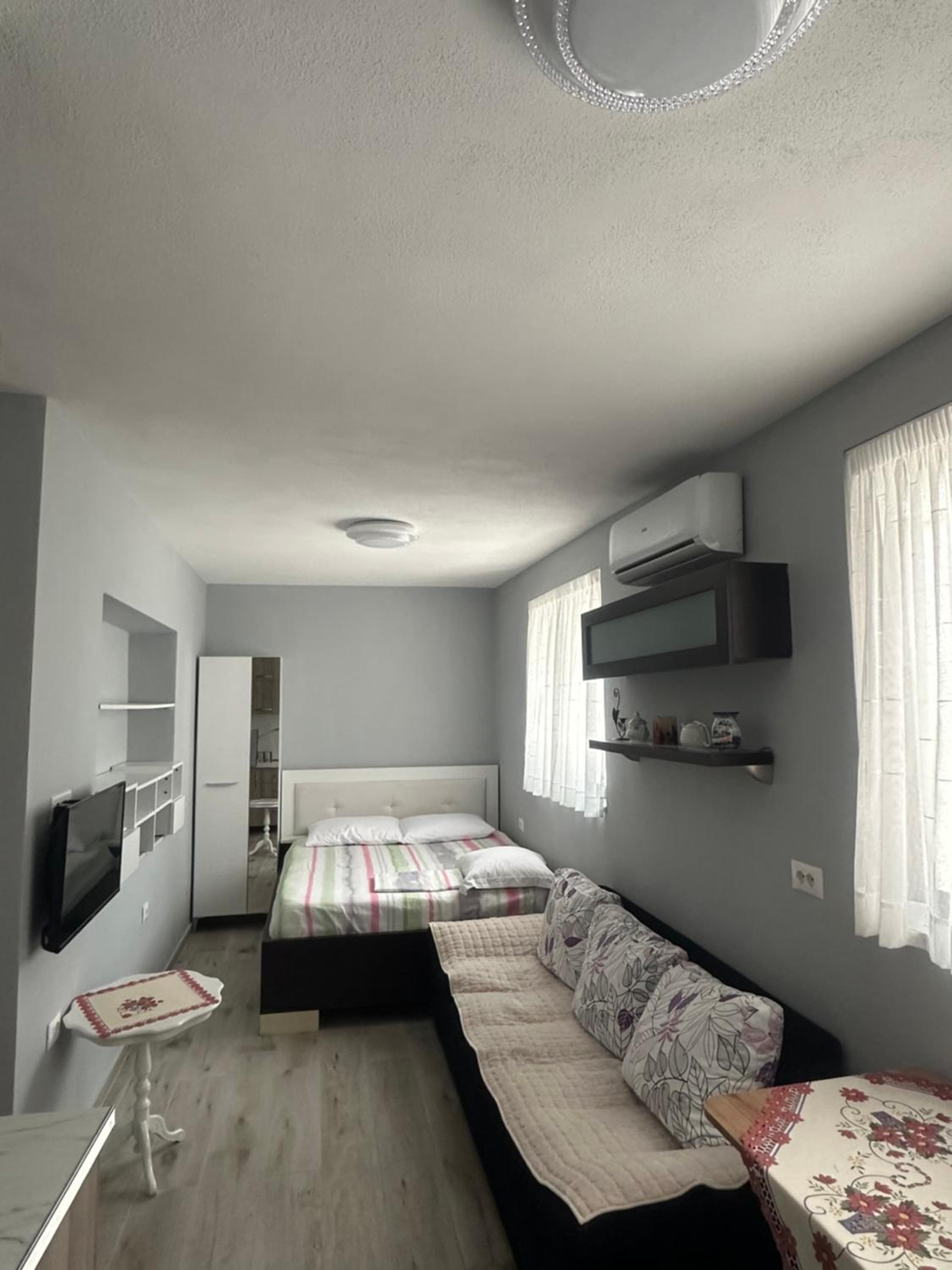 Rent House Pogradec