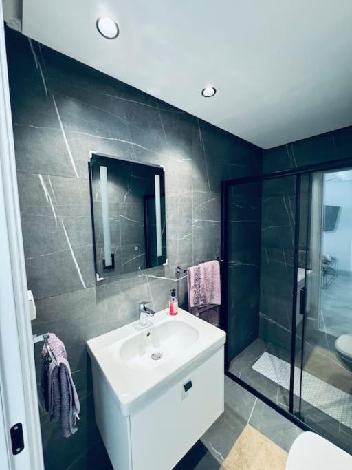 Superbe appartement avec piscine view 3
